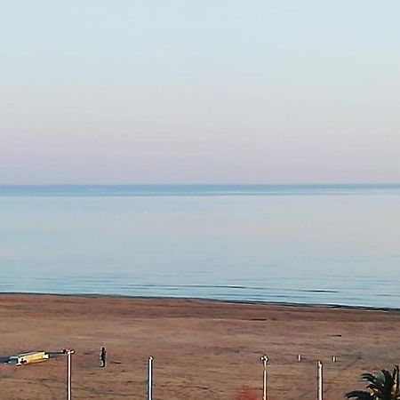 Brezza Da Mare Lägenhet Rimini Exteriör bild