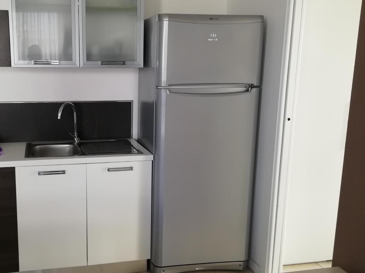 Brezza Da Mare Lägenhet Rimini Exteriör bild